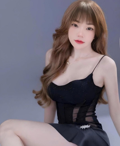 Kikono, 21, Brunette, , escort in Dubai - 1022