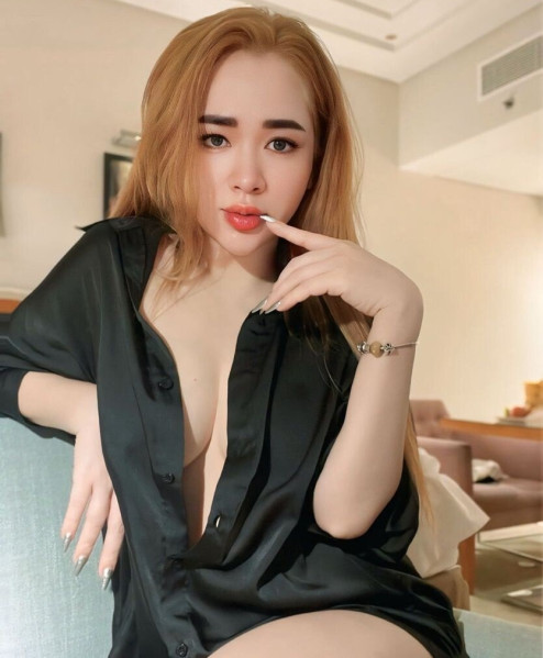 Lisa Babe, 19, Red, , escort in Dubai - 1024