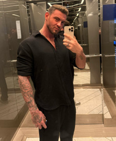 Mustafa Gungorz, 26, Brunette, , escort in Dubai - 1062