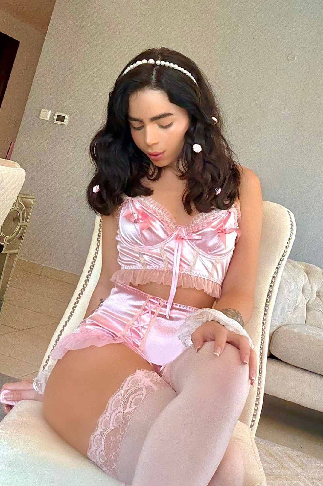 29https://api.emiratescort.com/storage/profiles-photos/1581/zUfekSqcStzauG6hm7TdBehDI4LeKNFWw42VLmHS.jpg