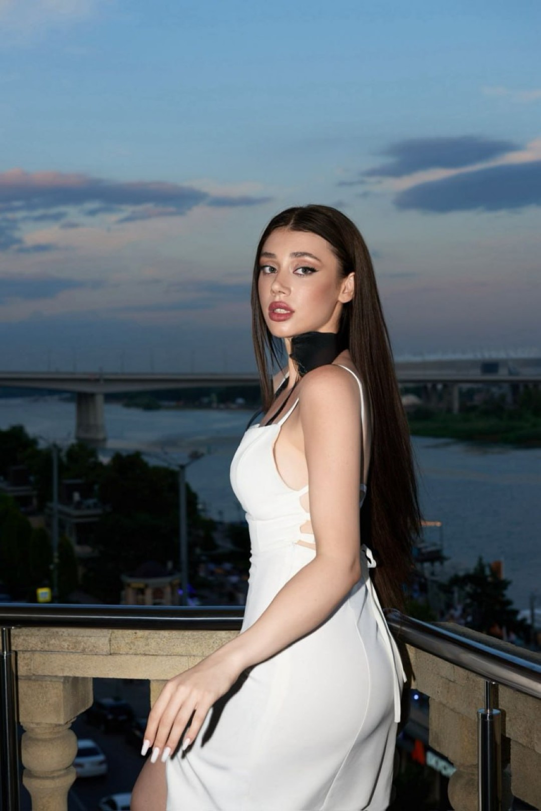 22https://api.emiratescort.com/storage/profiles-photos/1651/Z0JCCDsseZchmoWj7MAx4jEB8A2W2phx4oH6RrNi.jpg