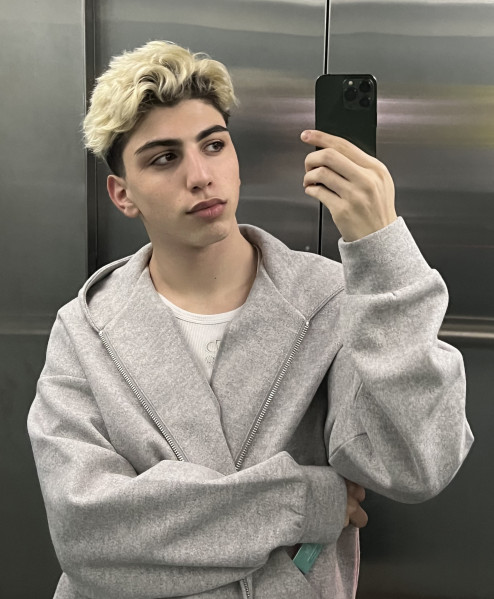 MaxWell, 19, Blonde, , escort in Dubai - 1692