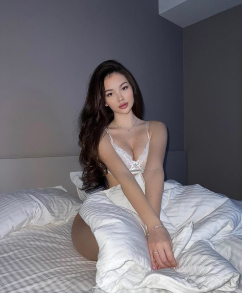 Jinju, 22, Black, , escort in Dubai - 1864