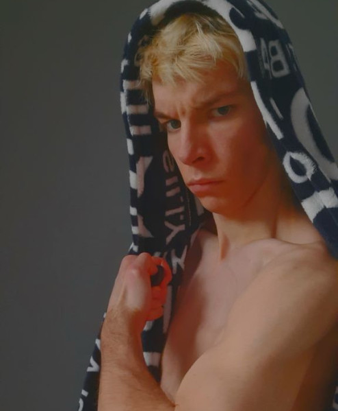 Zero, 20, Blonde, , escort in Dubai - 1886