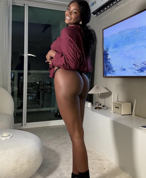 LAURA, 25, Blonde, , escort in Dubai - 1910