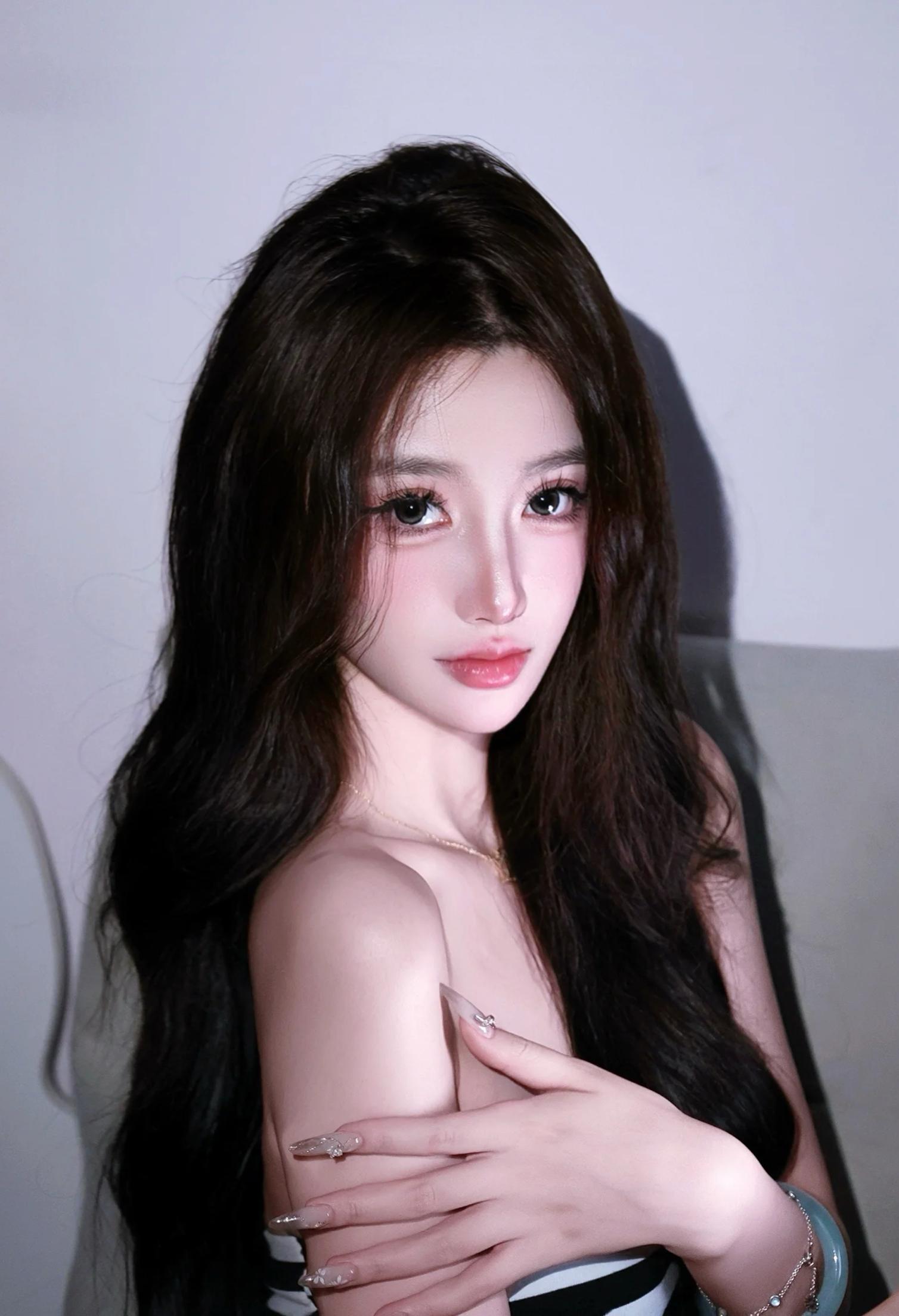 New photo 3-玲玲 · 𝐋𝐢𝐧𝐠𝐋𝐢𝐧𝐠