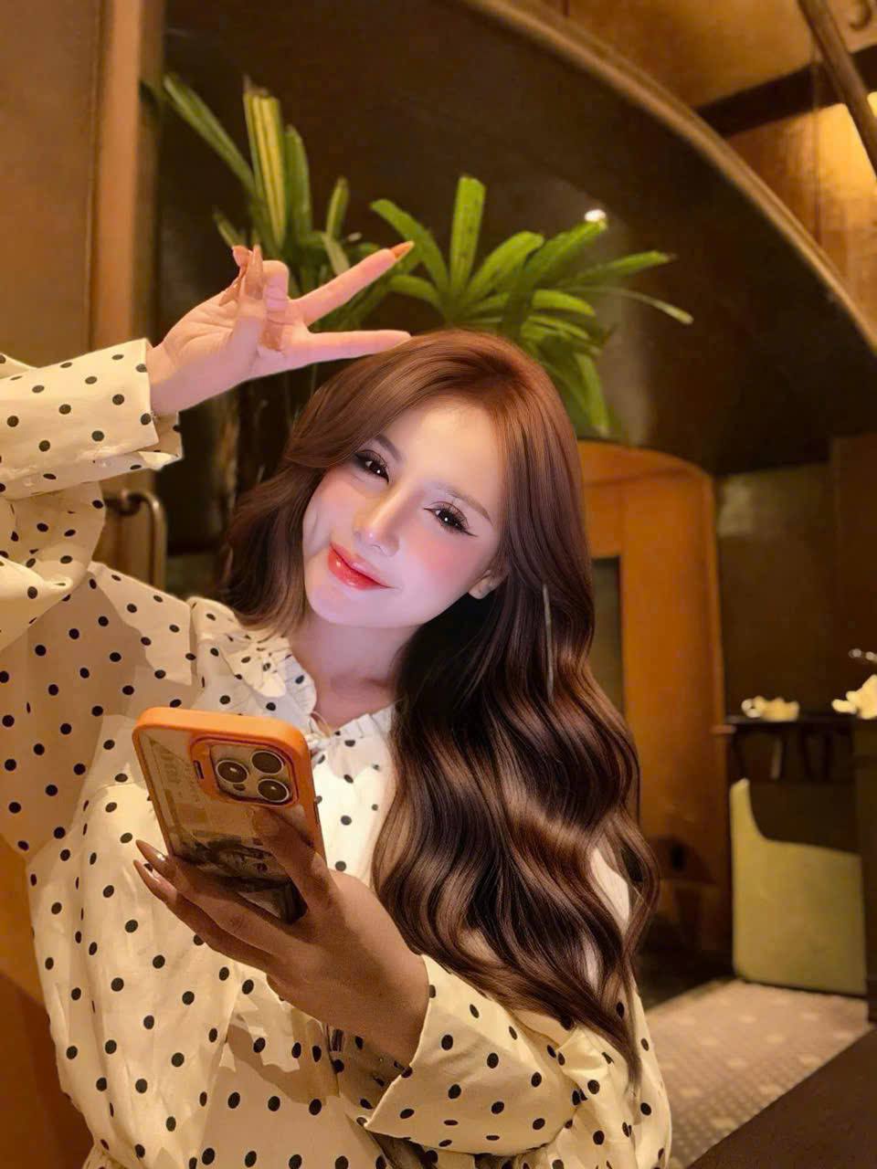 New photo 2-玲玲 · 𝐋𝐢𝐧𝐠𝐋𝐢𝐧𝐠