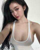 New photo 2-Nelly Revera