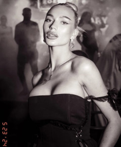 Alice, 21, Blonde, , escort in Dubai - 1961