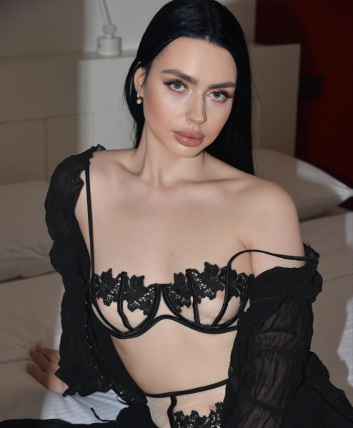 Clodia, 24, Black, , escort in Dubai - 1974