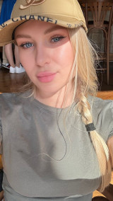 New photo 0-Melany