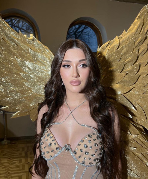 Merinda, 23, Brunette, , escort in Dubai - 2001