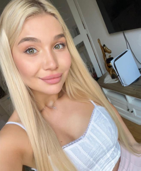 Alisson, 22, Blonde, , escort in Dubai - 2019