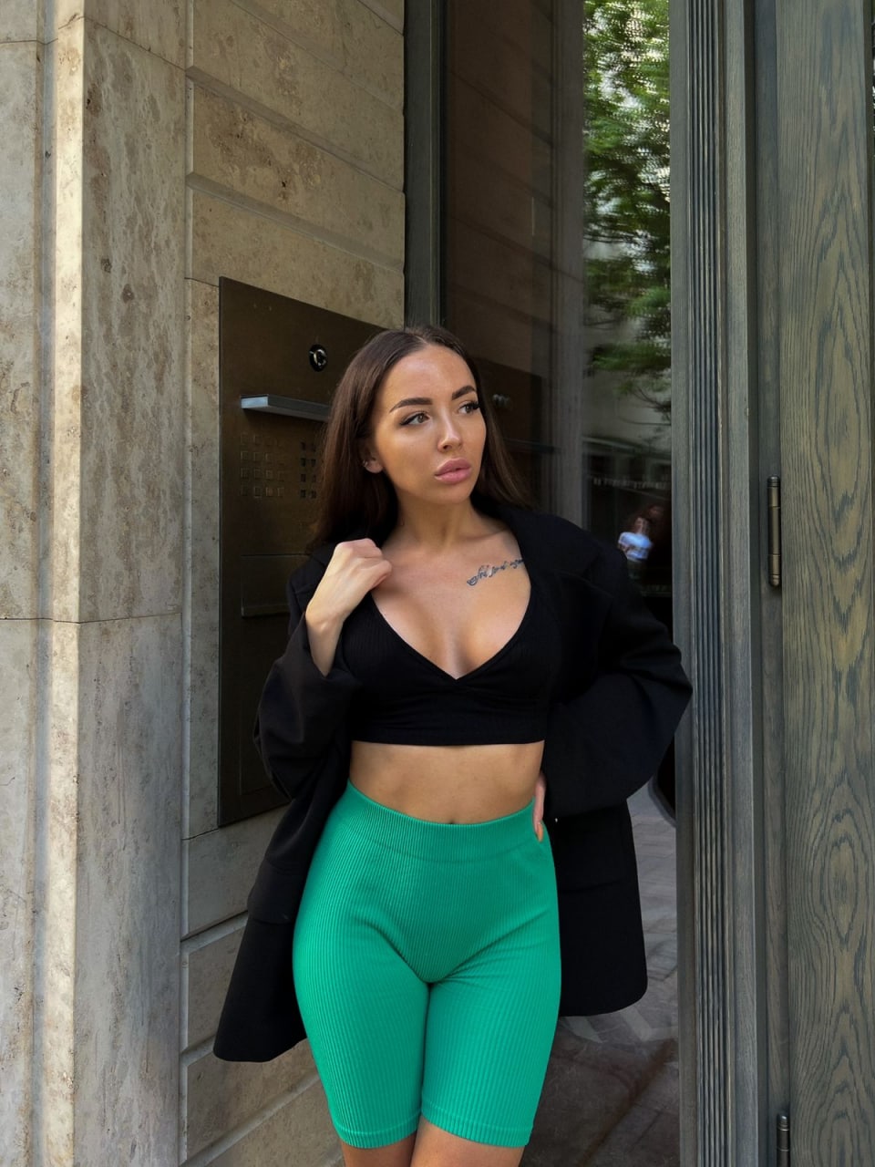 New photo 4-Elizabeth