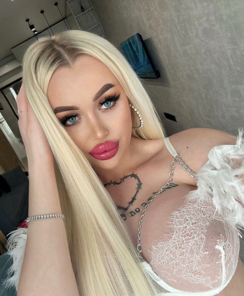 Marta, 23, Blonde, , escort in Dubai - 2055