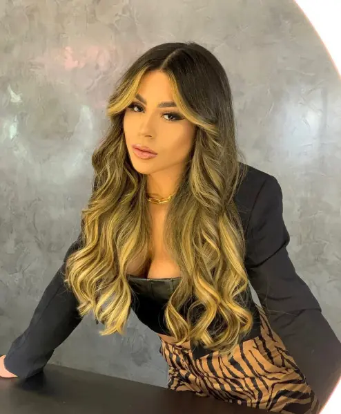 Mel, 22, Brunette, , escort in Dubai - 2057