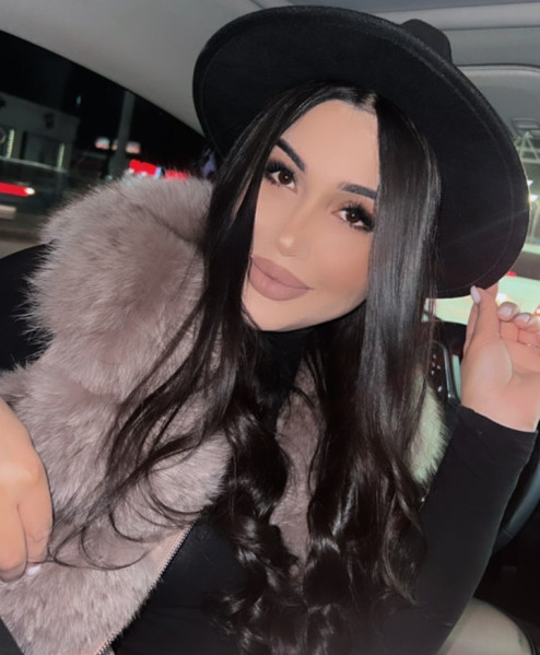 Sara, 27, Brunette, , escort in Dubai - 2086