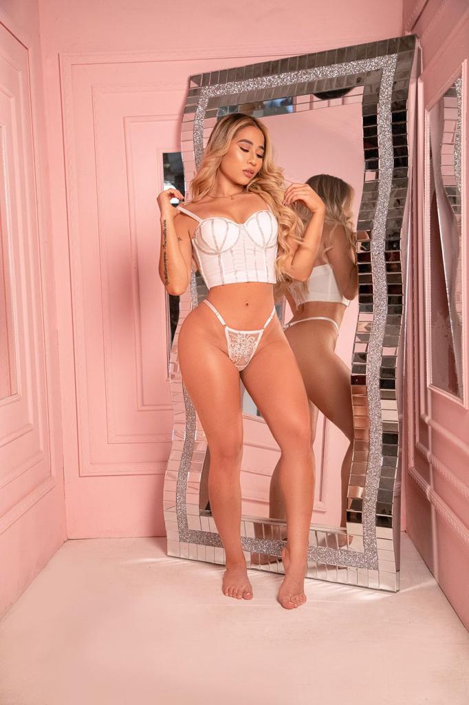 New photo 3-Josselyn