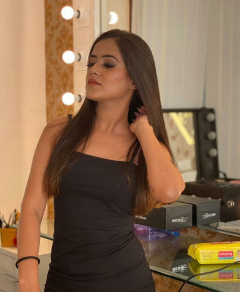 Kiara Sharma, 21, Blonde, , escort in Dubai - 2122