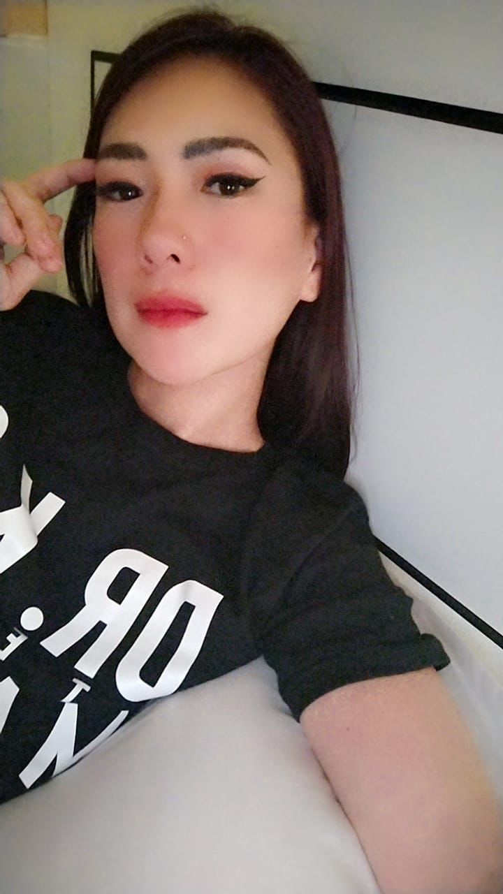 New photo 1-Tightypuss🍓