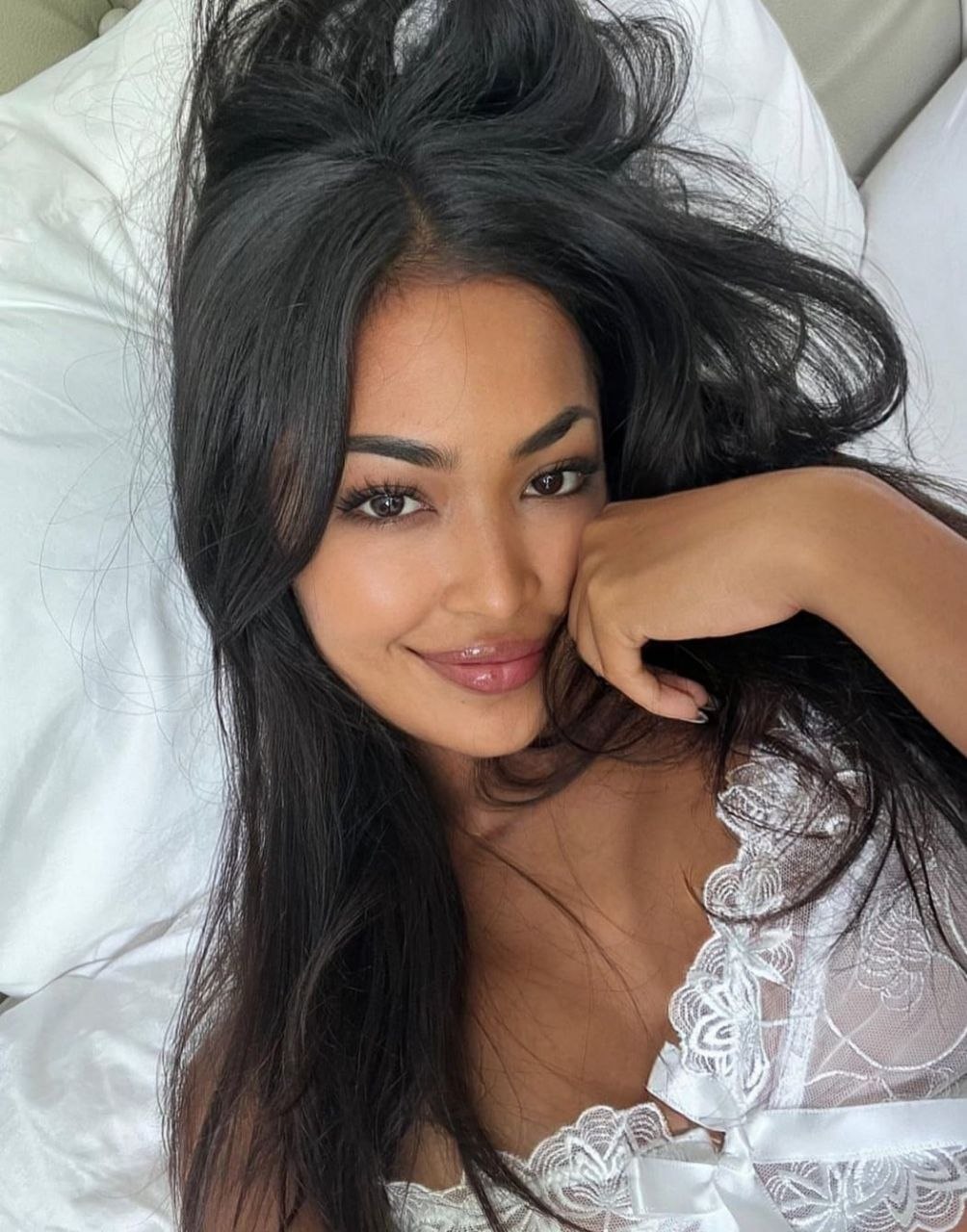 New photo 1-Karina Filipina