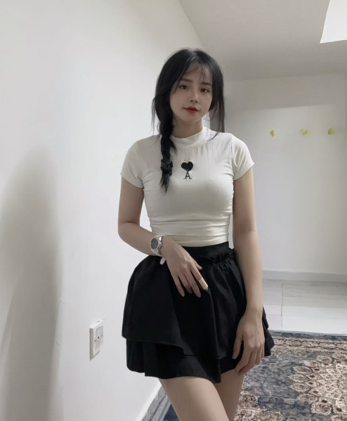 sara, 20, Blonde, , escort in Abu Dhabi - 2223