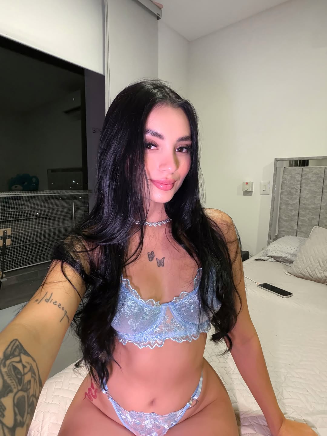 New photo 1-Vanessa