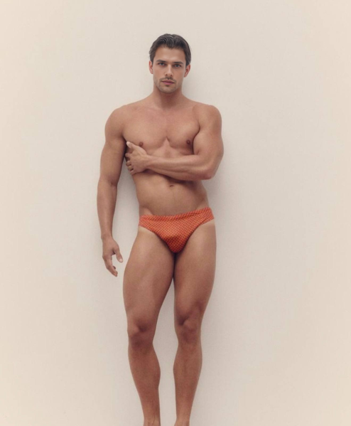 Vlad Stashevsky, 29, Brunette, , escort in Dubai - 2443