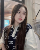 New photo 1-Mona
