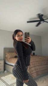 New photo 1-Hiya Esha