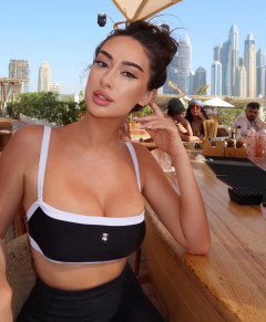 Irina, 21, Brunette, , escort in Dubai - 2842