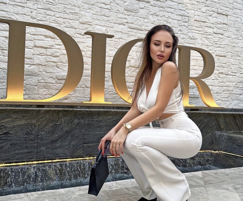 Dior, 26, Brunette, Russian, escort in Dubai - 365