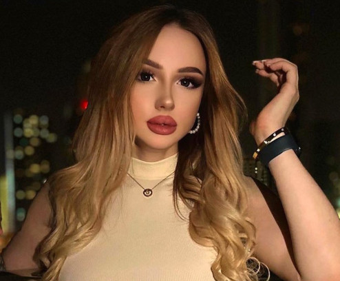 Maya, 22, Brunette, Belarusian, escort in Dubai - 367