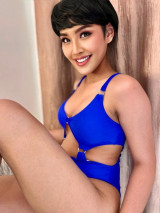 New photo 2-Five Shemale Group
