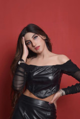New photo 0-Simran Haur