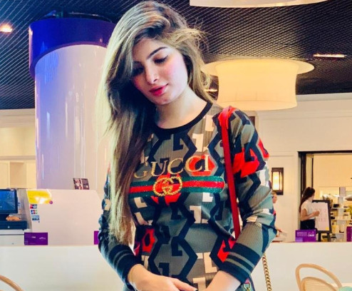 Ayesha, 23, Red, Pakistani, escort in Dubai - 562