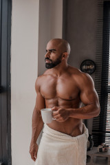 New photo 2-Bodybuilder