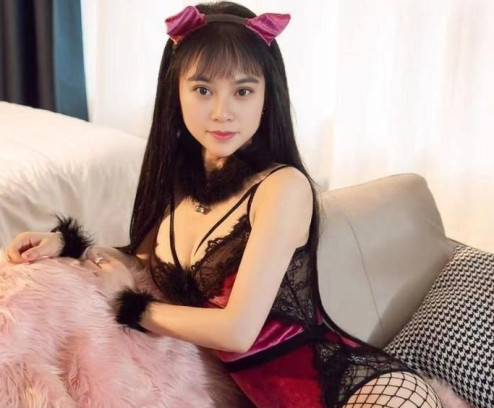 Sarha, 23, Black, Chinese, escort in Dubai - 700