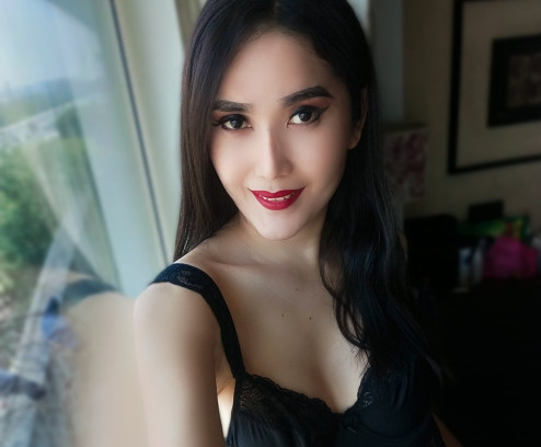 Lucy, 27, Brunette, Chinese, escort in Dubai - 706