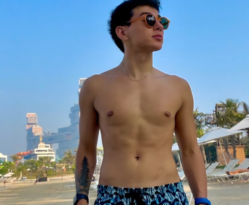 Twink Zee, 23, Brunette, , escort in Dubai - 850